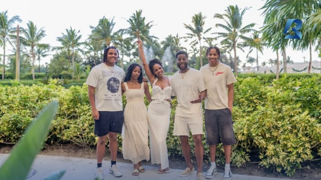Atoya Burleson With Family
